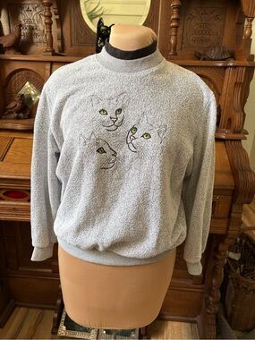 Gray Cat Embroidered Sweatshirt with Green Eyes